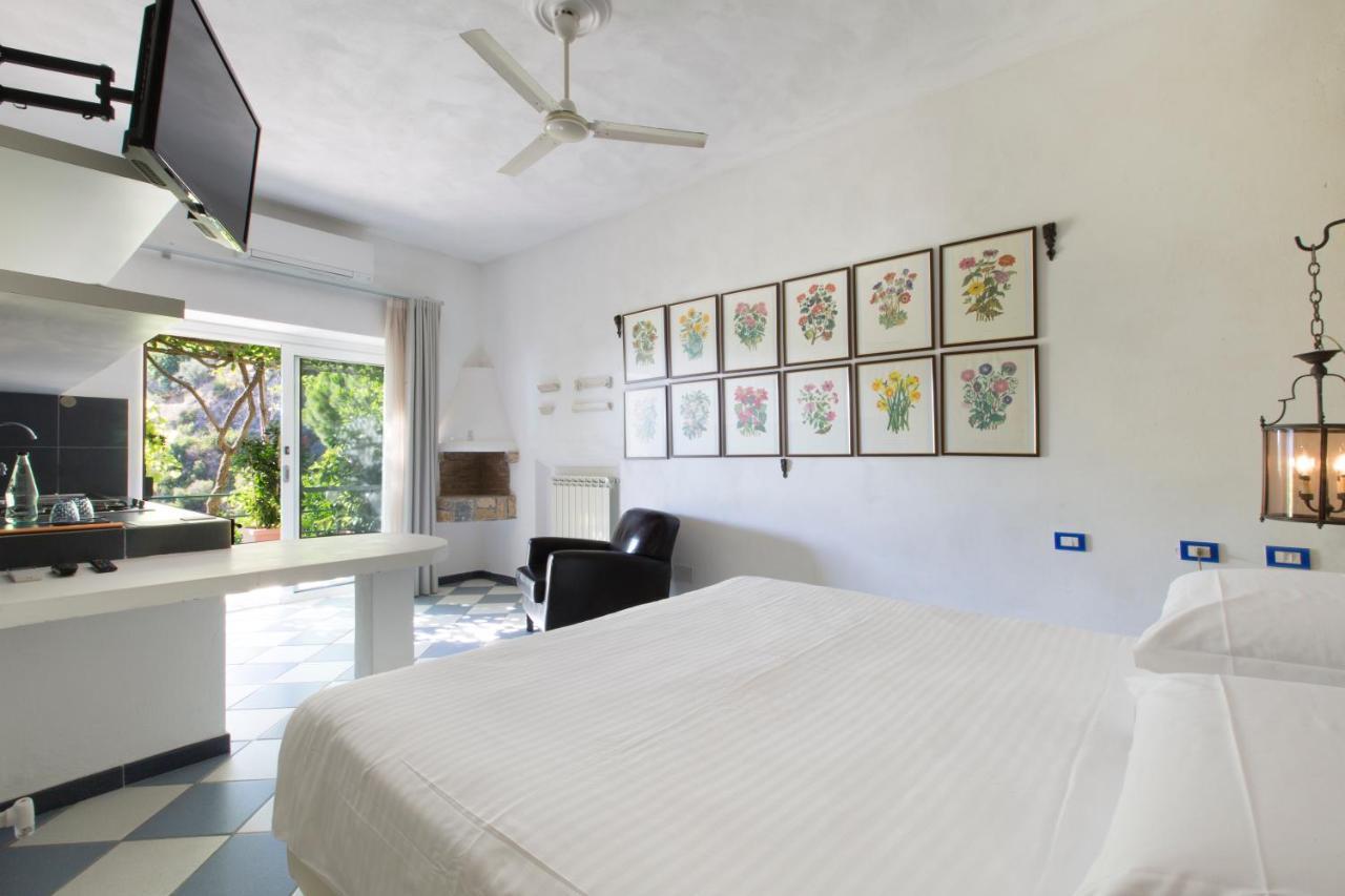 I Giardini Dei Sensi Aparthotel Positano Kültér fotó